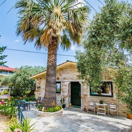 Villa Kastro Stone House Skala Potamia  Esterno foto