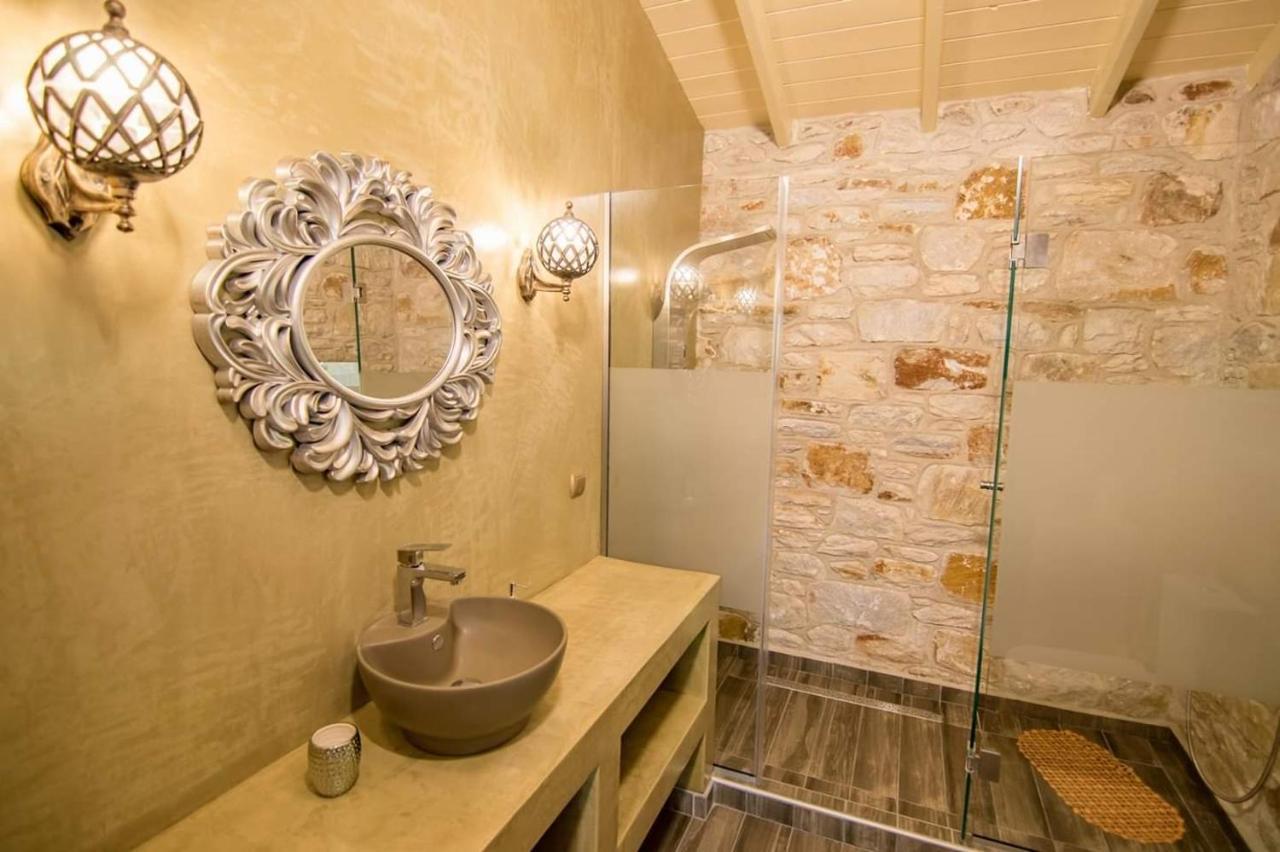 Villa Kastro Stone House Skala Potamia  Esterno foto