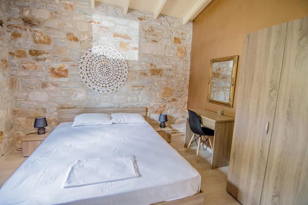 Villa Kastro Stone House Skala Potamia  Esterno foto