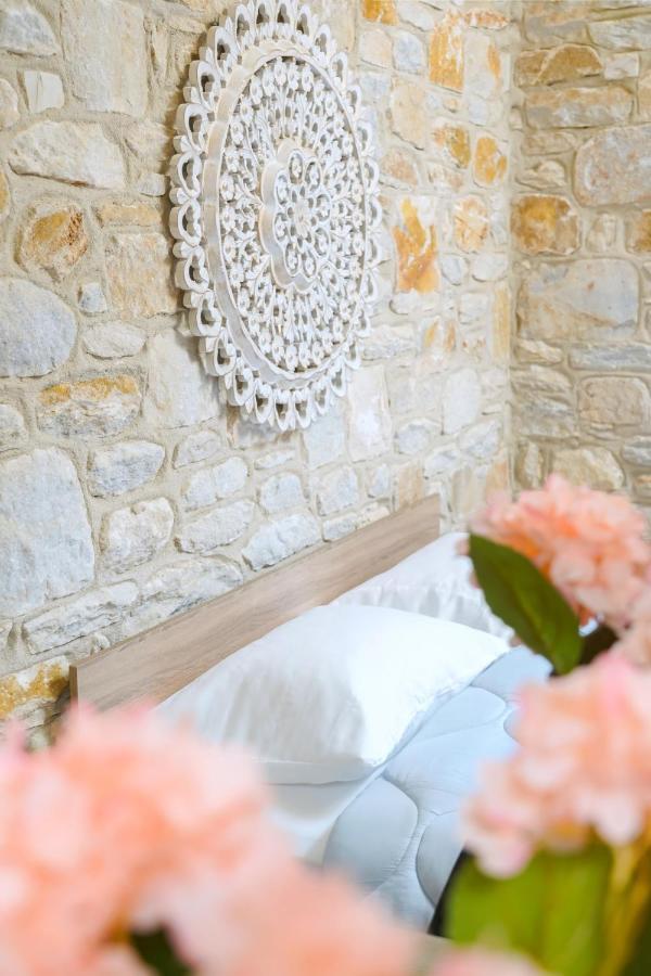 Villa Kastro Stone House Skala Potamia  Esterno foto